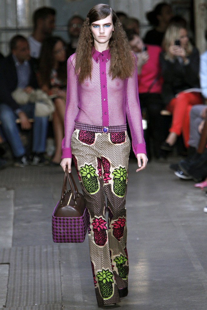 Moschino Cheap and Chic Spring 2013 Ready To Wear 4