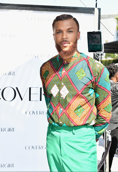 Jidenna and Rosalyn Gold-Onwude on the BET Awards 2016 Red Carpet 4