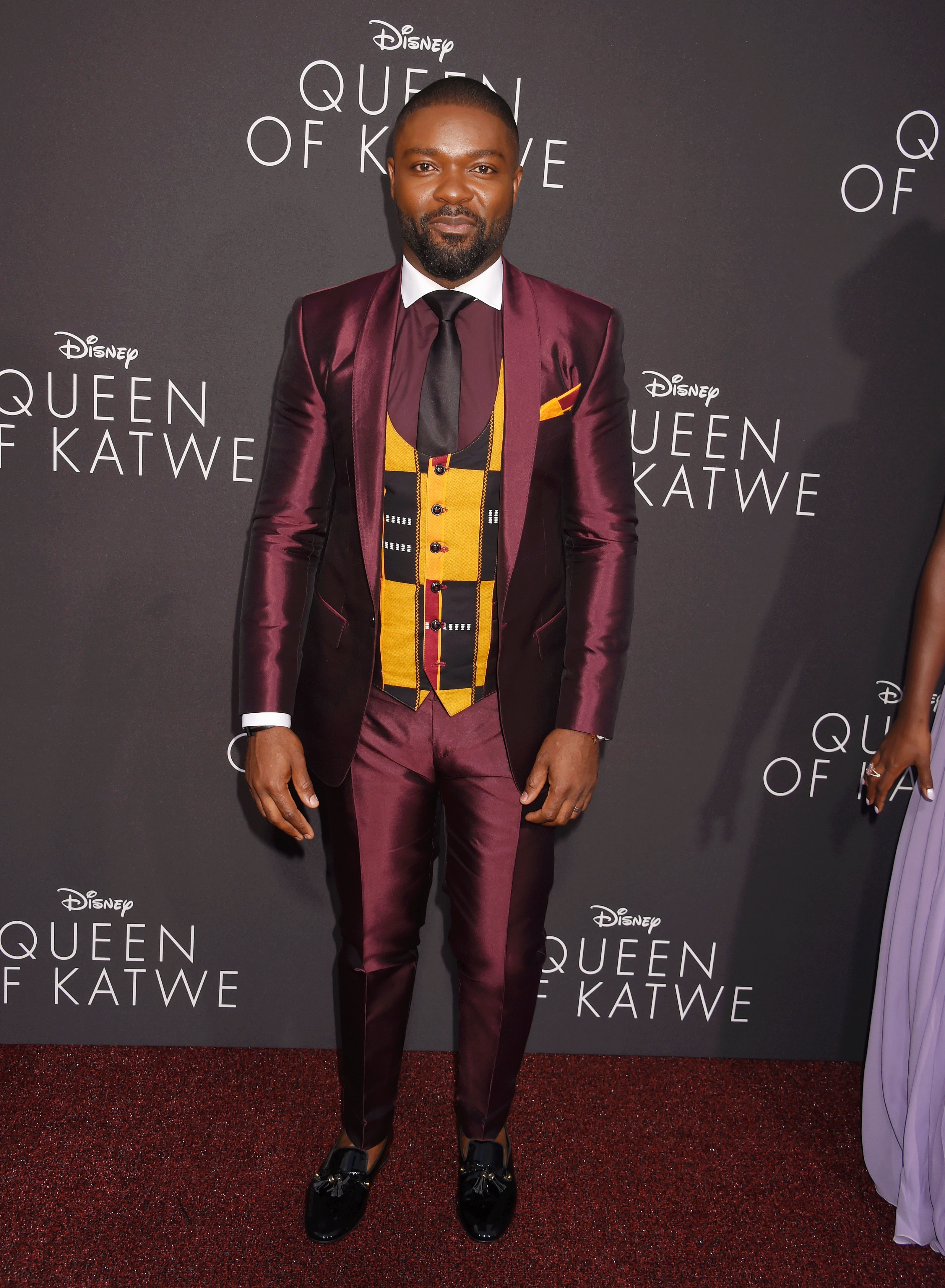 movie-premiere-david-oyelowo-and-family-in-custom-kutula-by-africana-for-queen-of-katwe-movie-premiere-2