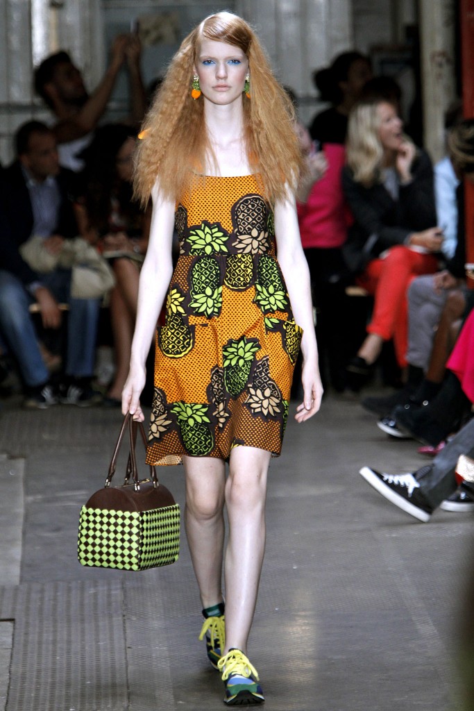 Moschino Cheap and Chic Spring 2013 Ready To Wear 6